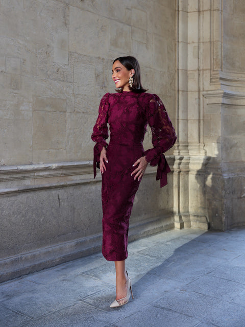 Vestido Midi Recto Amarante