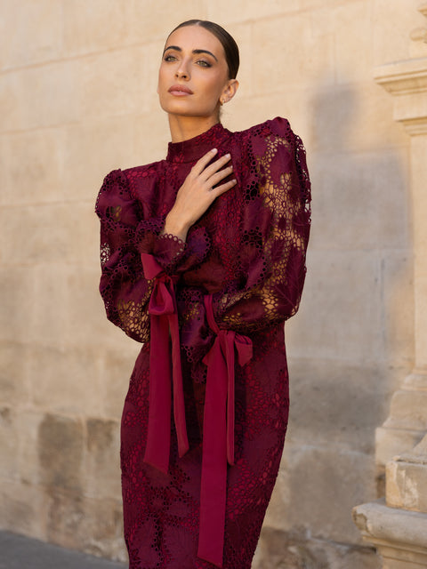 Vestido Mangas Amarante